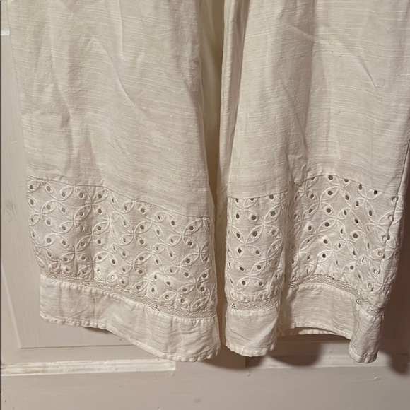 Urban Outfitters Cream Sleeveless Jumpsuit with Eyelet Hem Size S/P 100% cotton - Picture 10 of 11